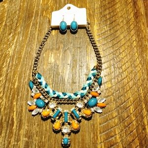 Multi color necklace